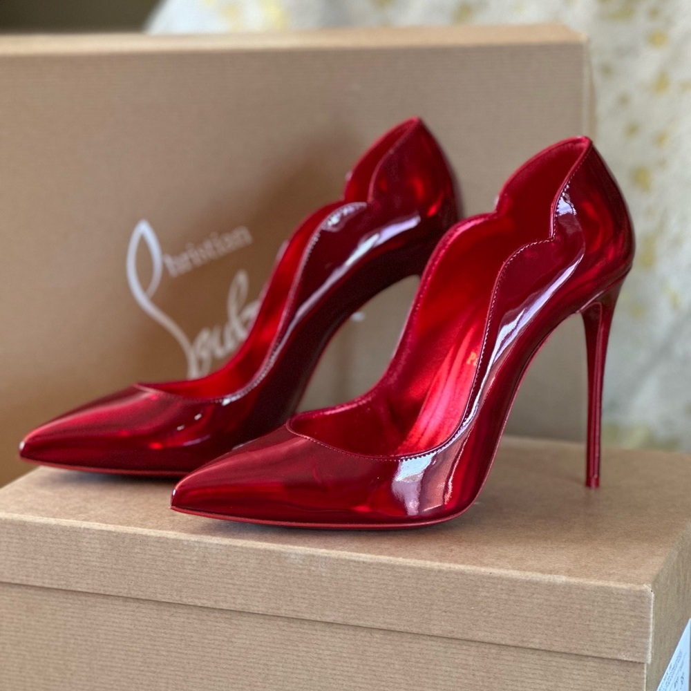 Patent Hot Chick Patent Leather Pumps 39 Red